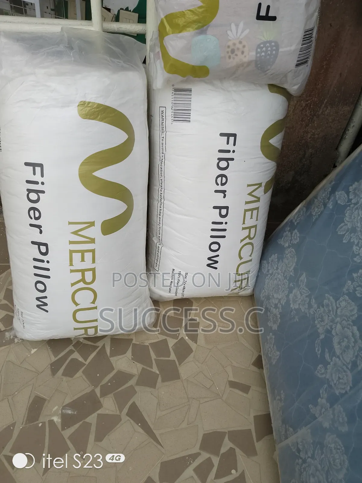 Mercury Pillow