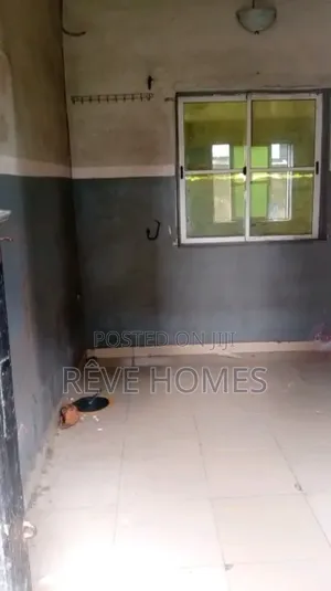 1bdrm Apartment in Ebute Metta for rent