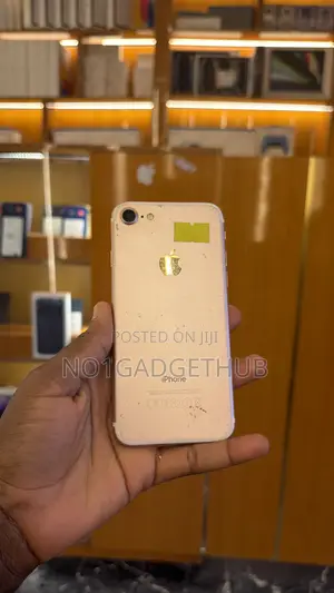 Apple iPhone 7 128 GB Rose Gold