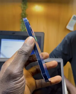 Apple iPhone 12 64 GB Blue