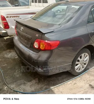 Toyota Corolla S 4dr Sedan (1.8L 4cyl 4A) 2009 Gray