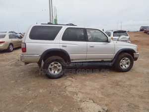 Toyota 4-Runner 2002 Silver