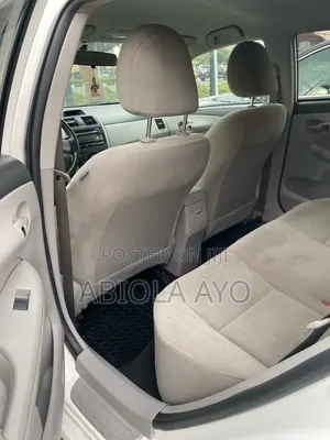 Toyota Corolla 2012 White