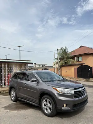 Toyota Highlander Limited V6 4x4 (3.5L 6cyl 6A) 2016 Gray