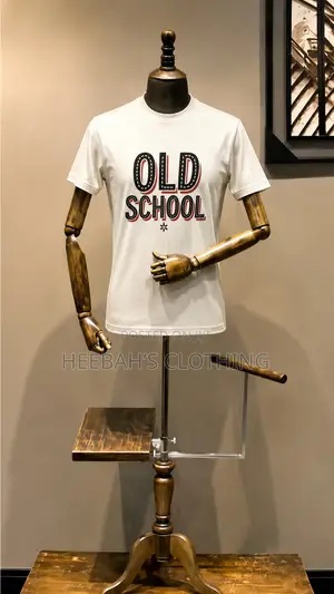 Roundneck Polo, Cloth