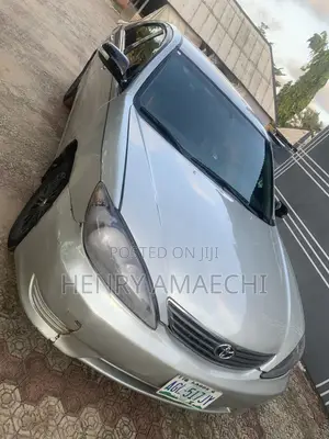Toyota Camry 2.4 XLE 2005 Silver