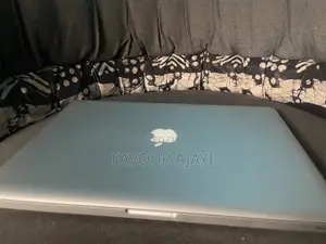 Laptop Apple MacBook Pro 8GB Intel Core i5 HDD+SSD 512GB