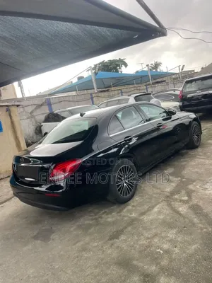 Mercedes-Benz E200 2017 Black