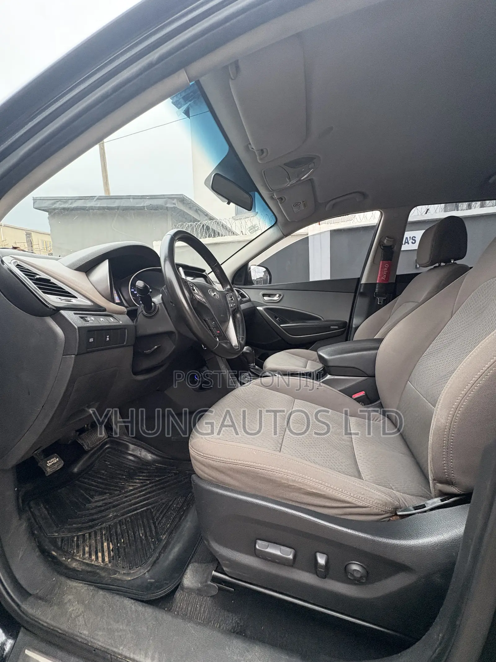 Hyundai Santa Fe 2015 Black