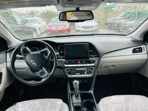 Hyundai Sonata Sport 2018 Blue