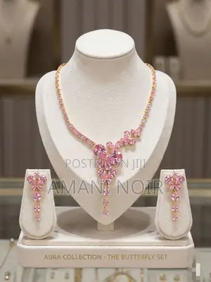 Sparkling Crystal Necklace