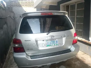 Toyota Highlander 2003 Silver