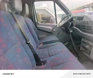 Mercedes-Benz Sprinter 2005 Yellow