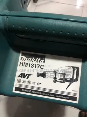 Makita Hm1317c Demolition Hammer