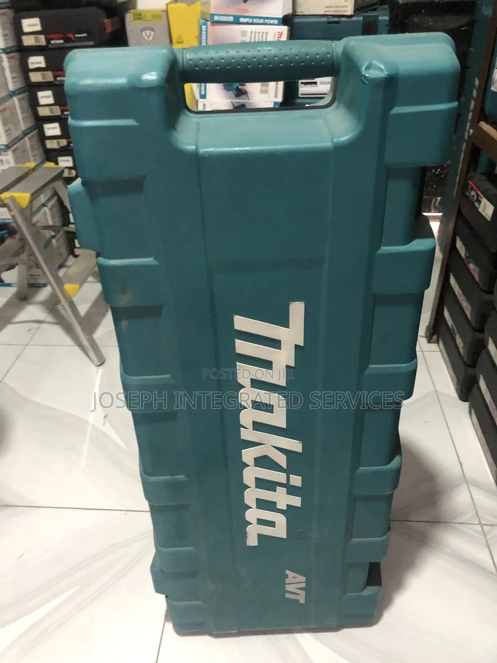 Makita Hm1317c Demolition Hammer