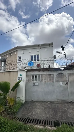 Furnished 5bdrm Duplex in Palm Garden Estate for sale