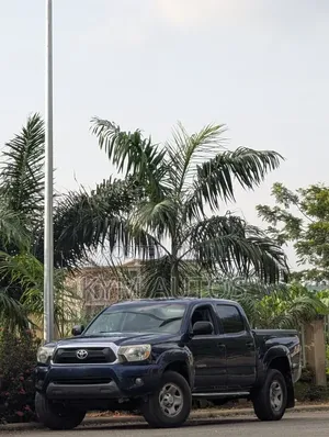 Toyota Tacoma 2014 Blue
