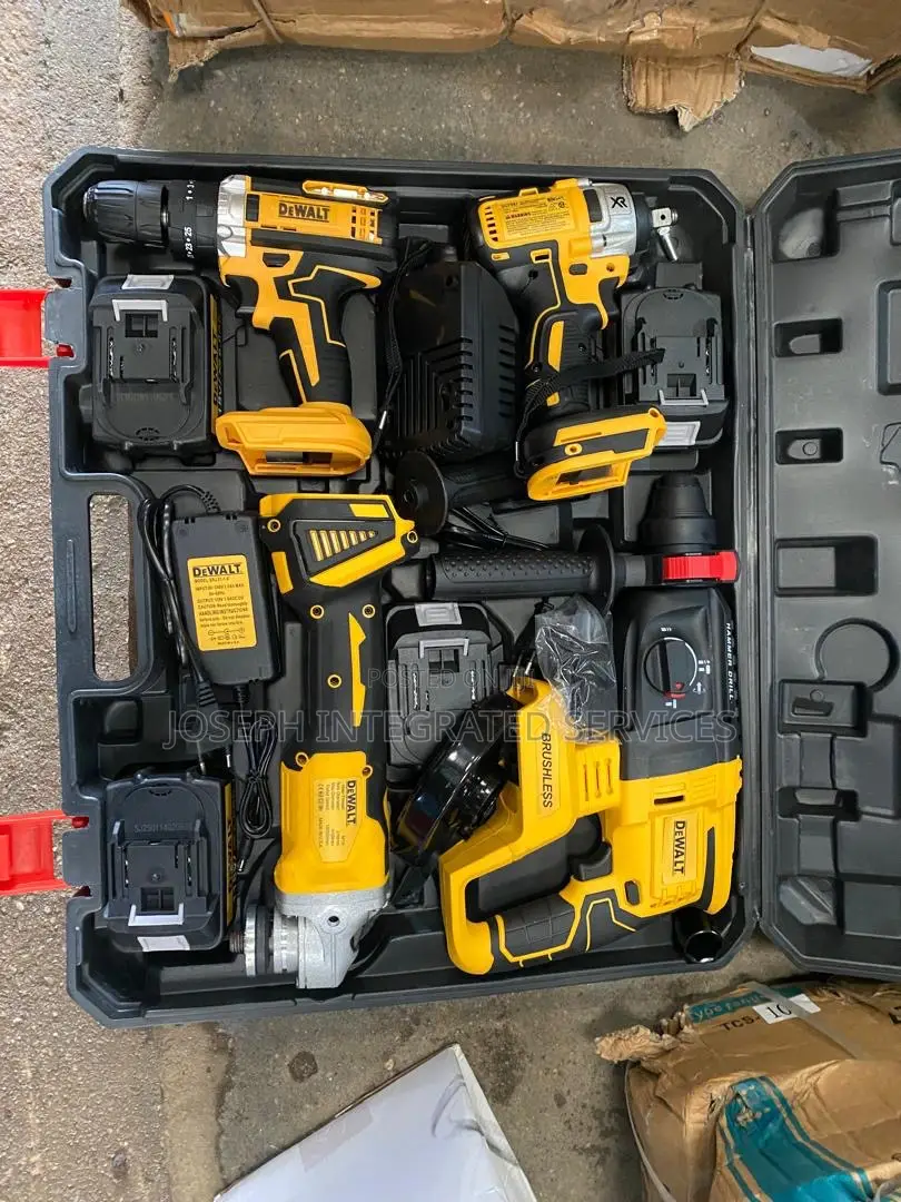 Dewalt 4-in-1 Cordless Power Tool Combo Kit
