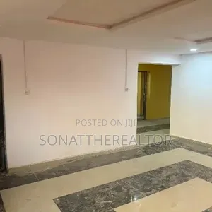 3bdrm Apartment in Oluyole for rent