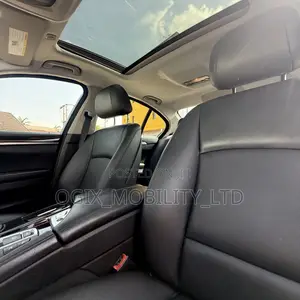BMW 528i 2014 White