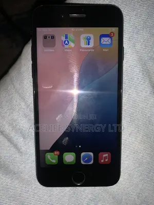 Apple iPhone SE (2022) 64 GB Blue