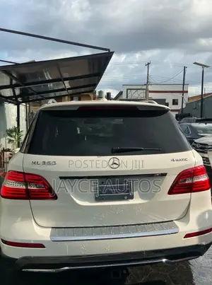 Mercedes-Benz M Class ML350 4dr SUV (3.5L 6cyl 7A) 2014 White