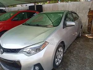 Toyota Corolla 2015 Silver
