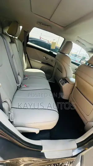 Toyota Venza V6 AWD 2010 Gray