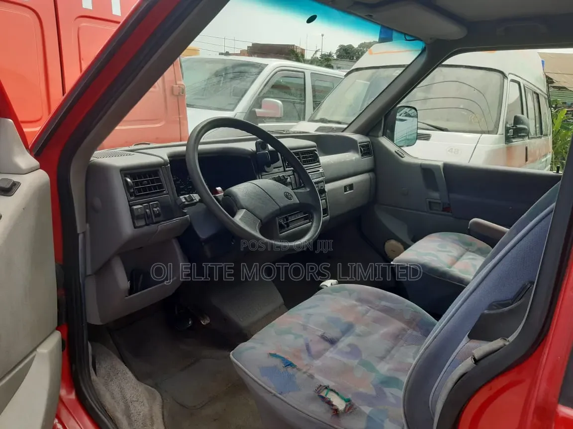Volkswagen Transporter 2003 Red