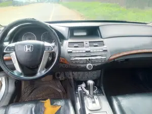 Honda Accord 2012 Silver