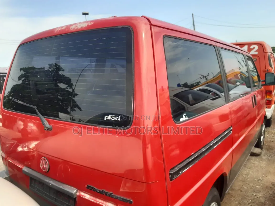 Volkswagen Transporter 2003 Red