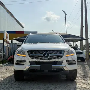 Mercedes-Benz M Class 2015 White