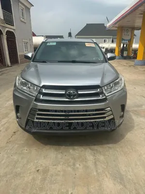 Toyota Highlander 2018 Silver