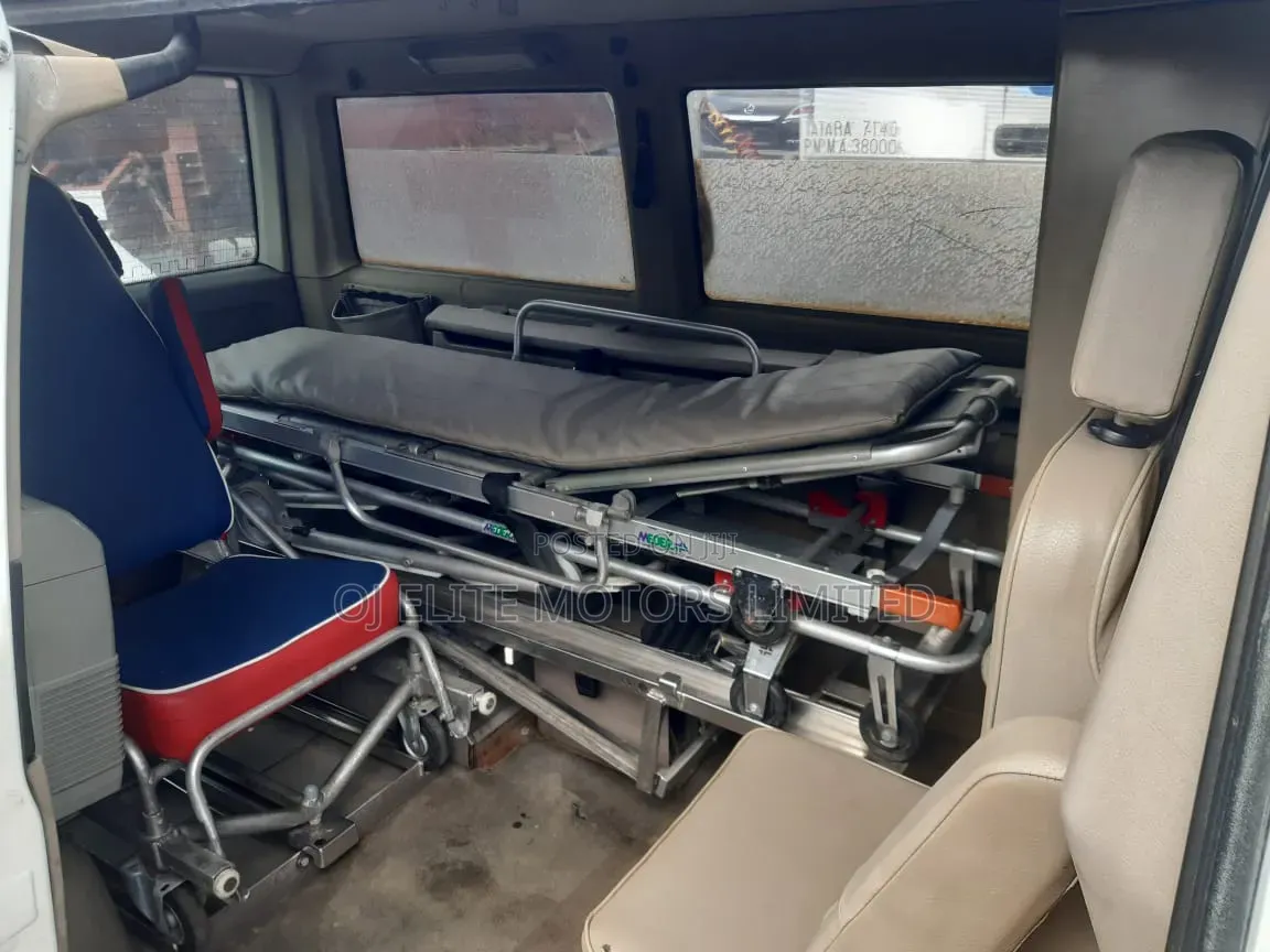 Volkswagen Transporter 2004 White