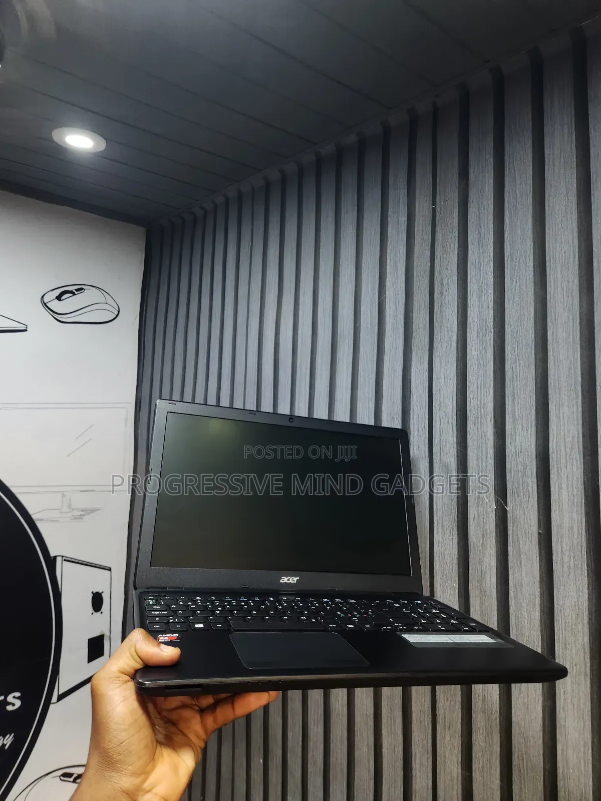 Laptop Acer Aspire E1-522 6GB AMD A4 HDD 320GB