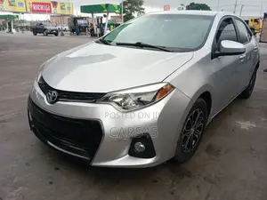 Toyota Corolla 2016 Silver