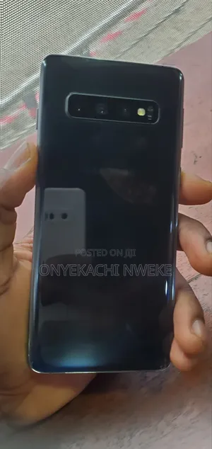 New Samsung Galaxy S10 128 GB Black