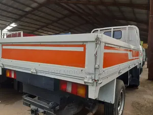 Toyota Dyna 1999 White