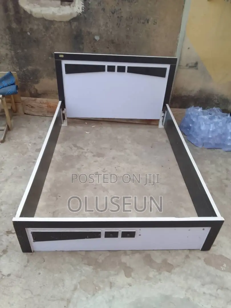 4 and Half Bedframe
