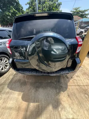 Toyota RAV4 2011 Green