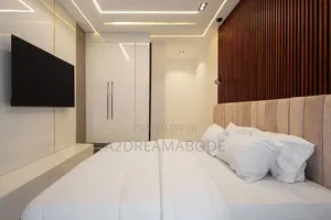 Furnished 3bdrm Apartment in Banana Island for rent