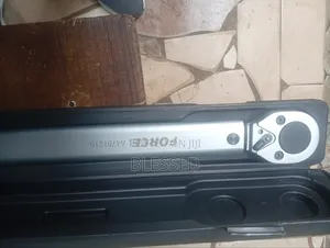 Torque Wrench 140-980 (1215mml) Force Product