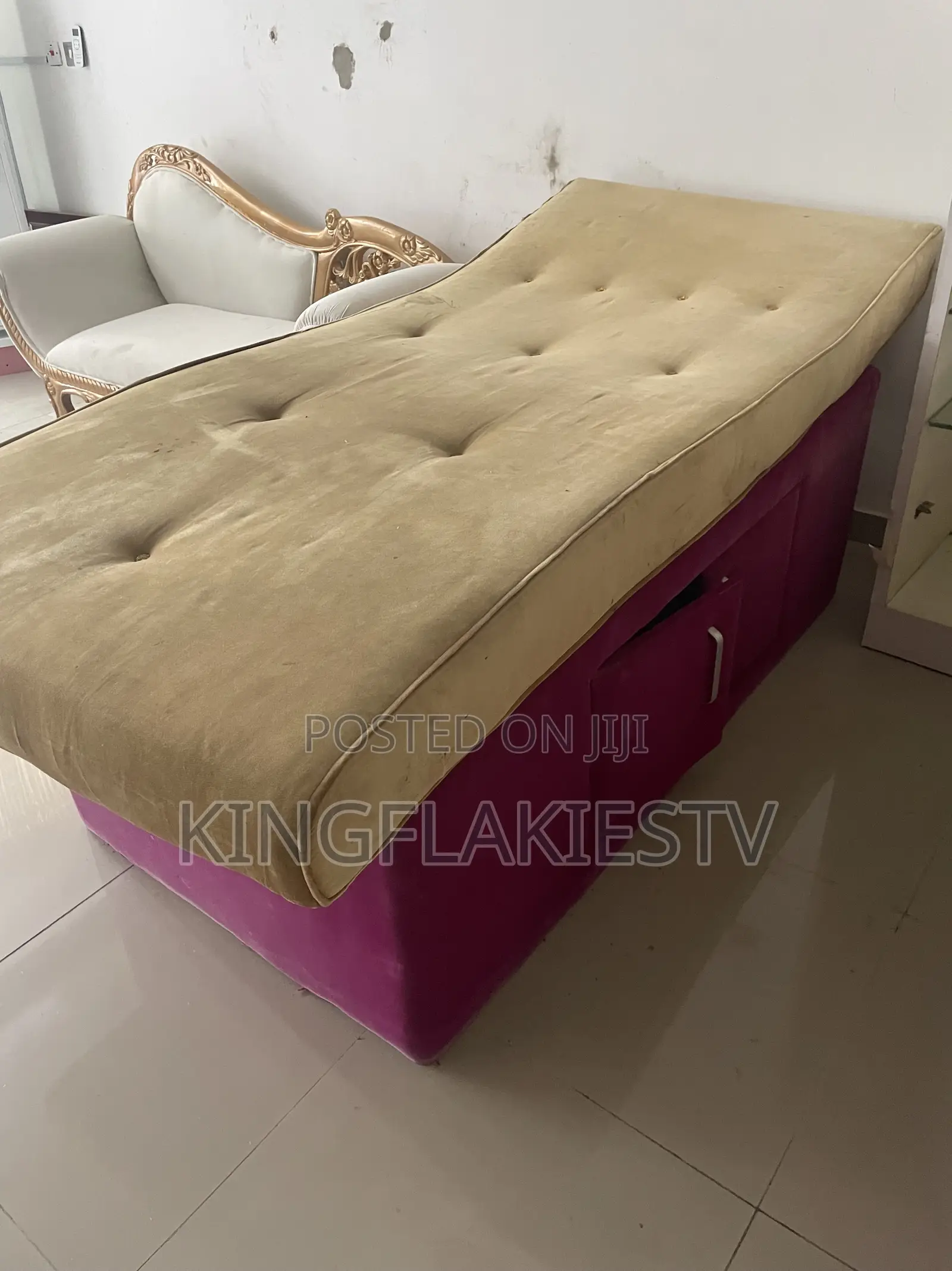Massage Bed