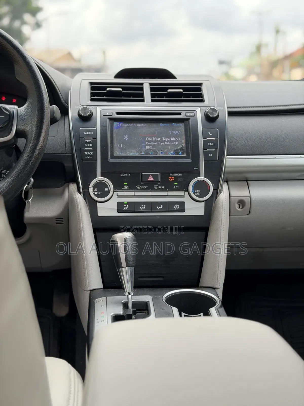 Toyota Camry 2012 Silver