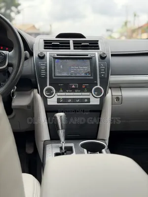 Toyota Camry 2012 Silver