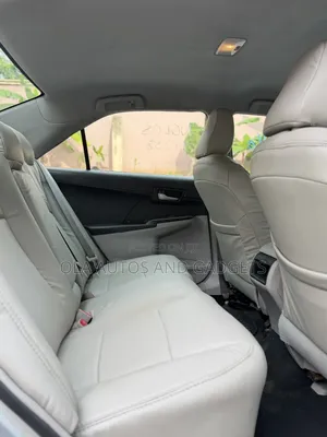 Toyota Camry 2012 Silver