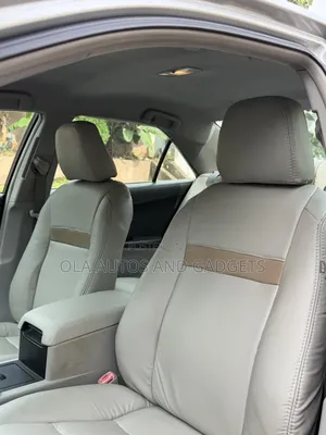Toyota Camry 2012 Silver