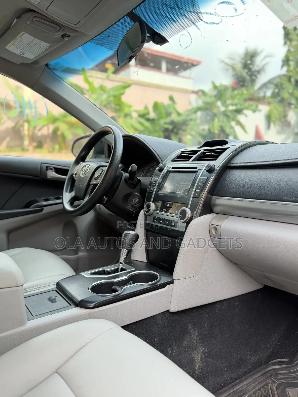Toyota Camry 2012 Silver