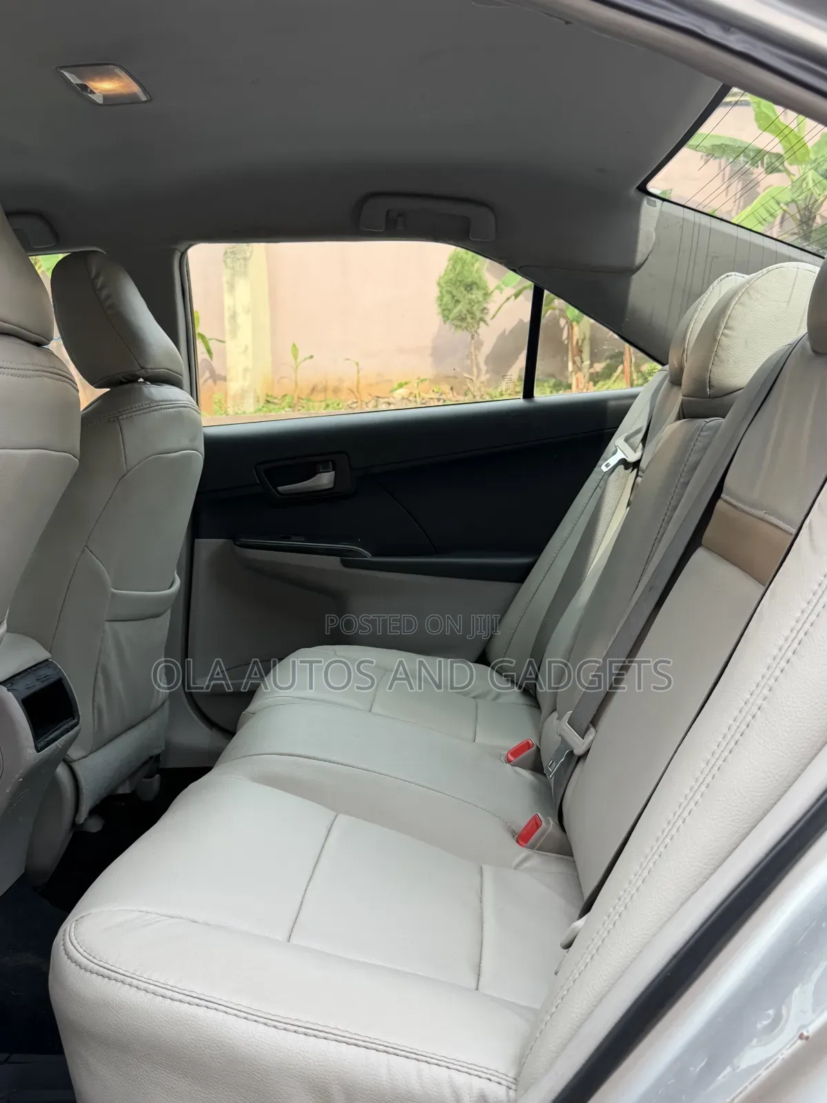 Toyota Camry 2012 Silver