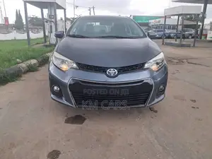Toyota Corolla 2015 Blue